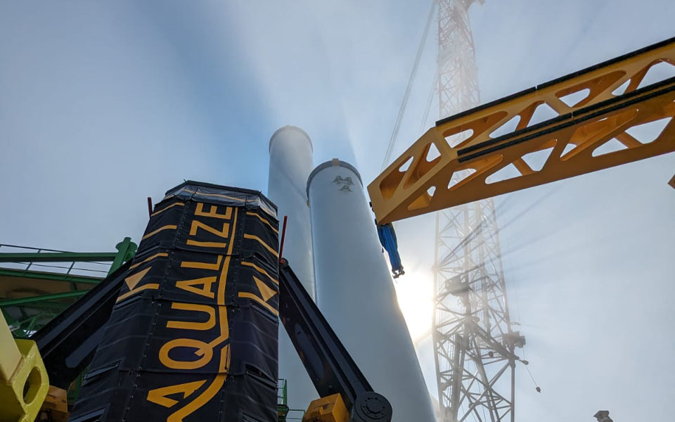 Seaqualize successfully executes first ever offshore transfer lifts on Vineyard Wind 1